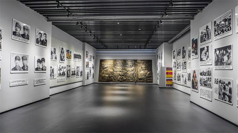 薪火雷锋展厅场景