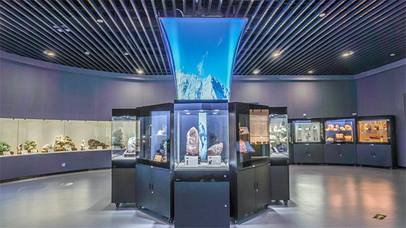 矿物珍品展厅场景